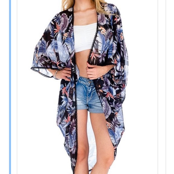 Laurielynn’s Boutique Accessories - 1 left Chiffon, sheer gorgeous leaf cardigan